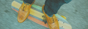 feet on a longboard